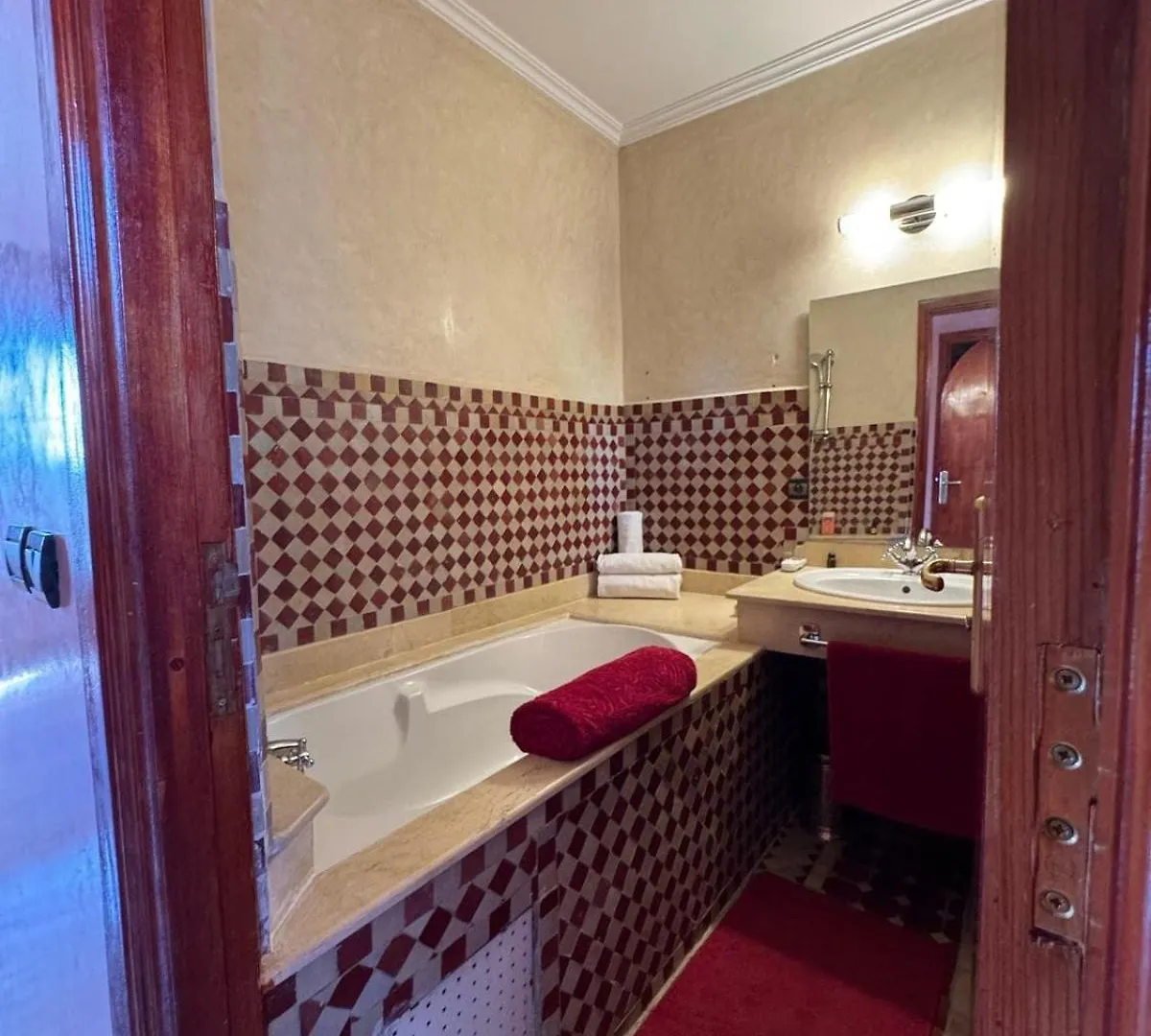 Luxury Private Riad, Air-Conditioned And Pool Marrakesch Ferienhaus